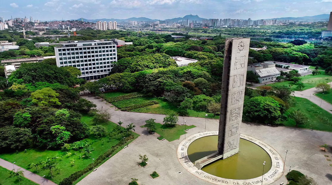 Professor da UFMG se recusa a usar máscara e alunos têm aula cancelada